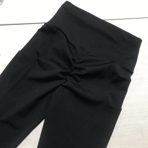 NWOT Scrunch Back Leggings with Pockets. - Picture 13 of 14